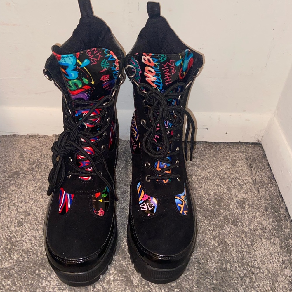 Still like new worn once size 7